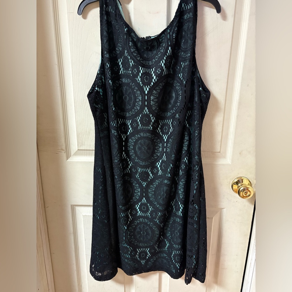 Paperdoll Dress sized 20